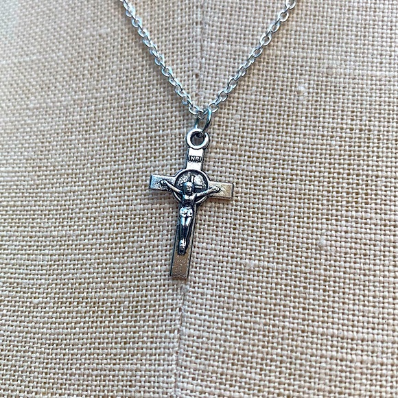 Hand Crafted Jewelry - NWT Sterling Silver Plated Chain & Crucifix Alloy Metal Charm Necklace